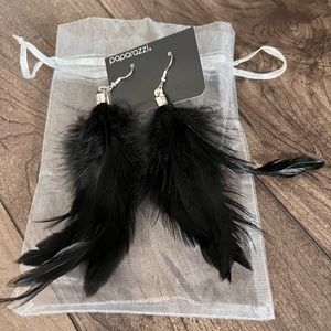 “Paparazzi” Black feather dangling earrings